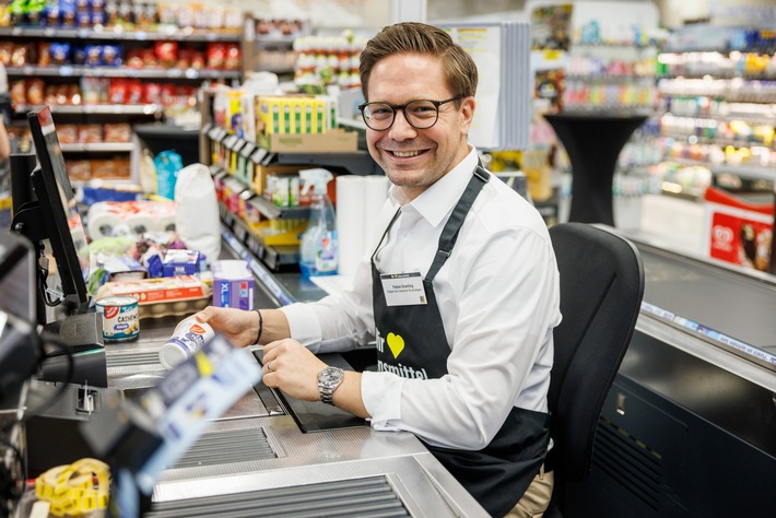 Presse-Information: Fabian Gramling MdB zu Gast bei Edeka Auracher