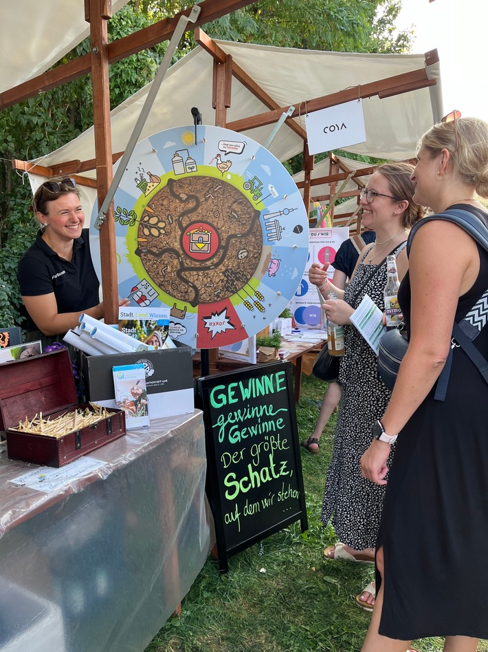 Blühende Zukunft Tour: Wie AgrarScouts Landwirtschaft erlebbar machen