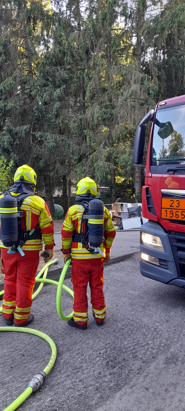 FW-Heiligenhaus: Ausströmender Gastank - langer Einsatz für die Feuerwehr Heiligenhaus