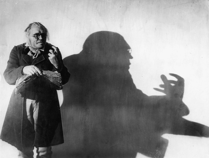 Bertelsmann fördert digitale Restaurierung des Stummfilmklassikers "Das Cabinet des Dr. Caligari" (FOTO)