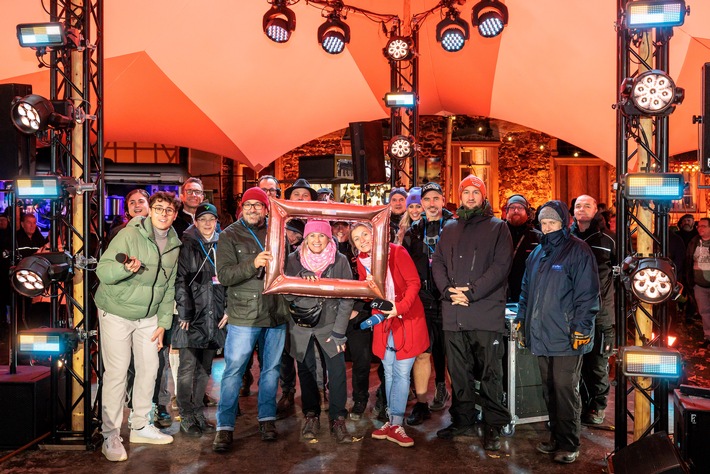 MDR-Tag in Neustadt/Harztor endet mit großer Live-Show mit Ross Antony, Marina Marx, Tanja Lasch und regionalen Künstlern wie Kevin Neon, Kai Artur und Miss Chantal vor über 1000 Gästen