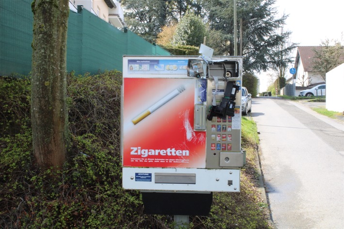 POL-RBK: Leichlingen / Burscheid - Zwei Zigarettenautomaten aufgebrochen