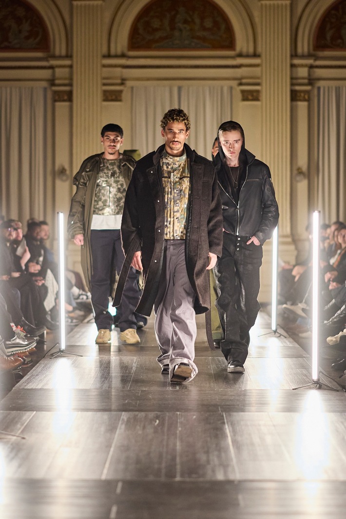 Kreative Vielfalt und kritische Töne: 450 Gäste feiern die STAGE.26 der AMD Wiesbaden im PALAIS Friedrichstraße