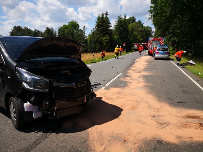 POL-NI: Verkehrsunfall mit erheblichem Sachschaden