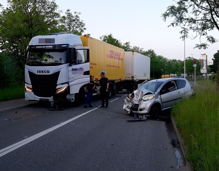 POL-KI: 240527.1 Kiel: Schwerverletzter nach Verkehrsunfall