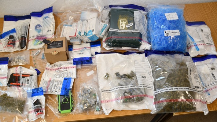 POL-STD: Stade: Bandenmäßiger Handel mit Betäubungsmitteln - Polizei durchsuchte sieben Objekte