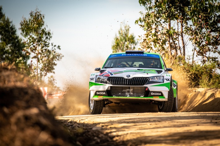 Akropolis-Rallye Griechenland: ŠKODA Fahrer Andreas Mikkelsen will WRC2-Führung ausbauen