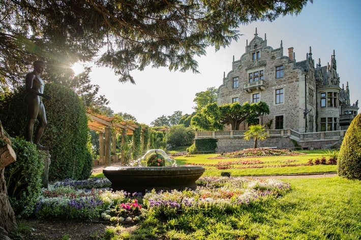 Schlosspark Altenstein (c) Tobias Kromke Bad Liebenstein GmbH CC0.jpg
