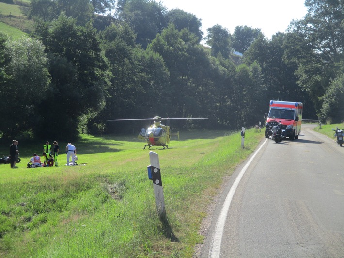 POL-PDKL: Motorradfahrer nach Sturz leicht verletzt