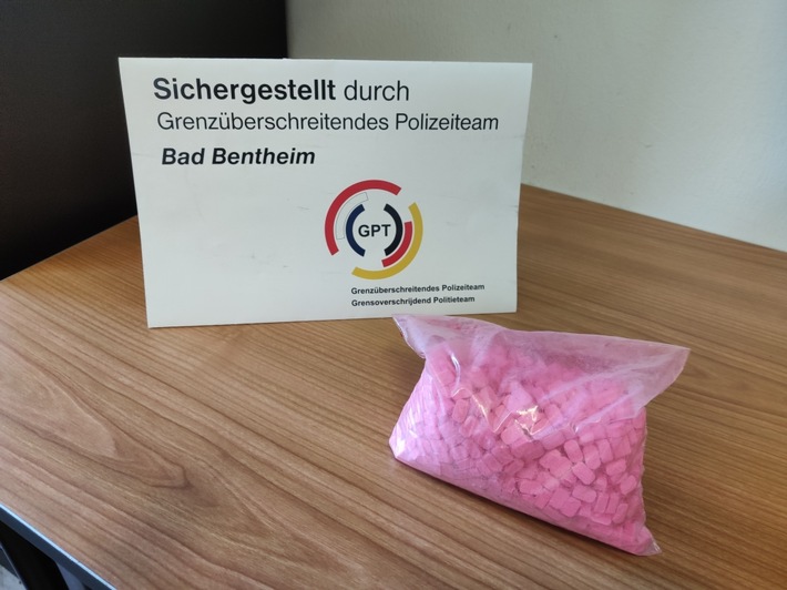 POL-EL: Bad Bentheim - GPT stellt Ecstasy-Pillen sicher