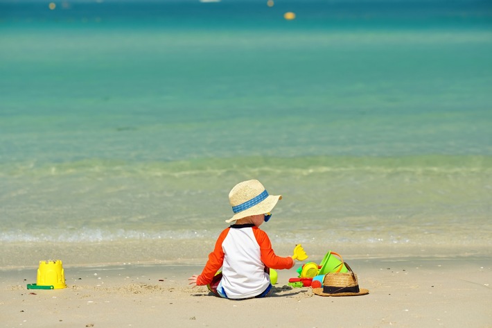 Sonnensicher für Kinder: Schutz durch Kleidung