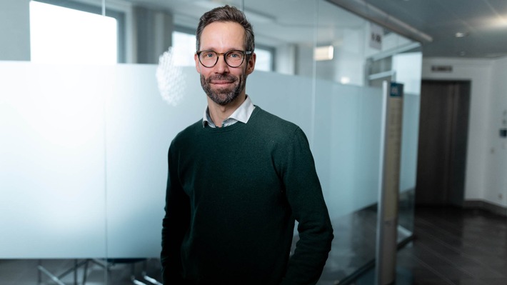 Wie Politik, Arbeit und Gesundheit zusammenhängen - Neu an der UDE: Daniel Kühnle