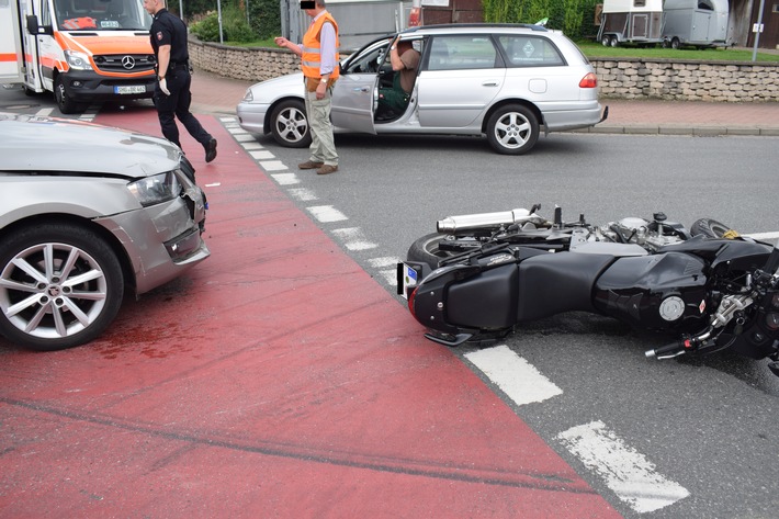 POL-NI: Stadthagen-Motorradfahrer nach Unfall schwer verletzt