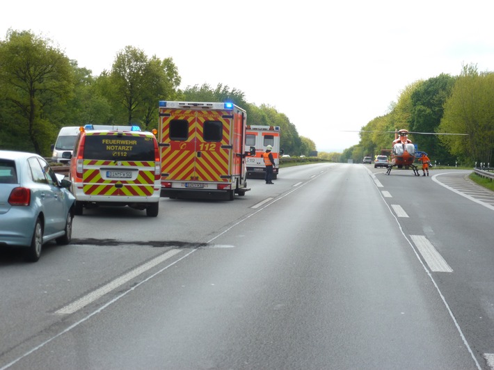 FW Dinslaken: Verkehrsunfall BAB 3