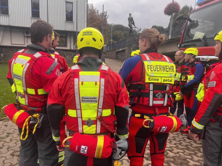 FW-EN: Neue Strömungsretter im Südkreis! Erfolgreiche Kooperation der Feuerwehren Ennepetal und Gevelsberg.