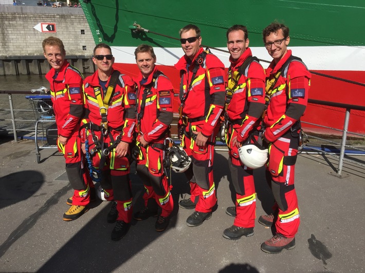 FW-D: 16. Leistungsvergleich der Höhenretter der Berufsfeuerwehren in Hamburg - Team der Feuerwehr Düsseldorf belegt einen sehr guten vierten Platz - Meistertitel ging an die Berufsfeuerwehr Chemnitz