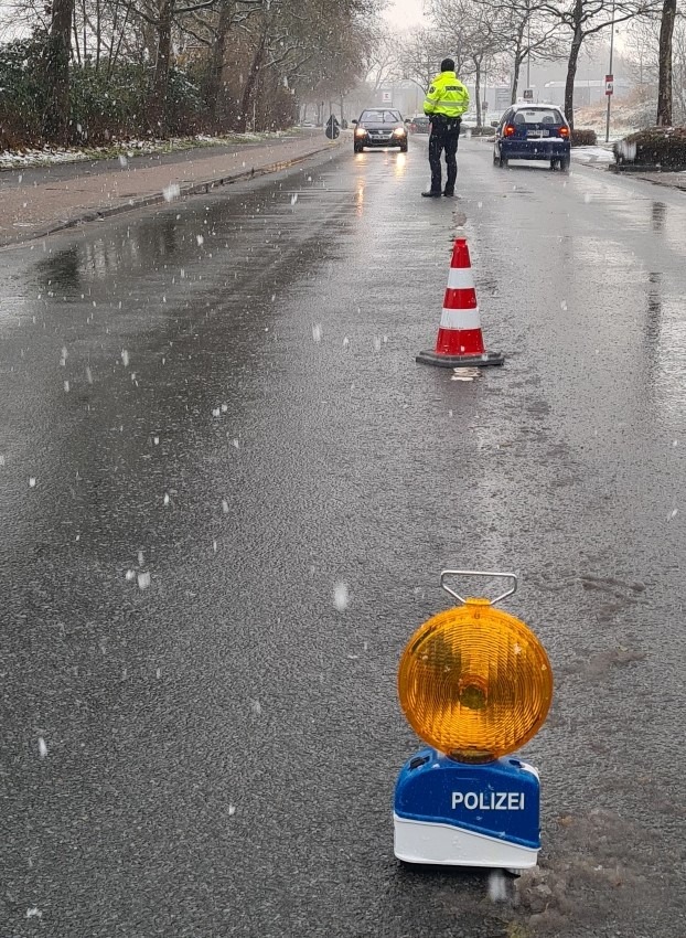 POL-WHV: Polizei Wilhelmshaven führt Schwerpunktkontrolle Drogen und Alkohol durch - auch einige Verstöße im Zusammenhang mit Winterreifen festgestellt