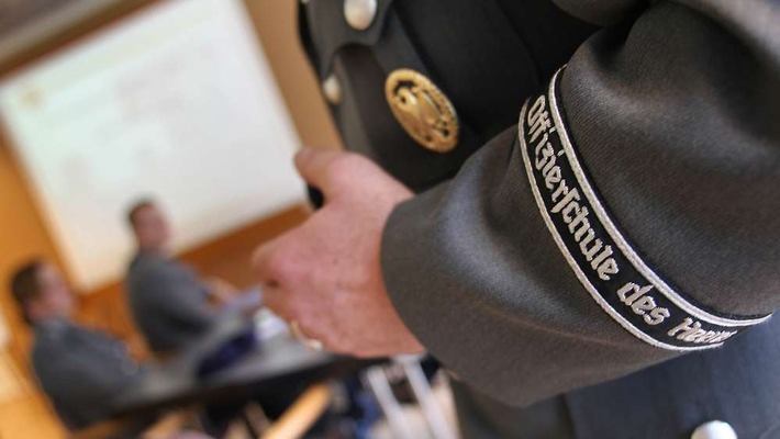 Kommandoübergabe in der Albertstadt: Offizierschule des Heeres unter neuer Führung