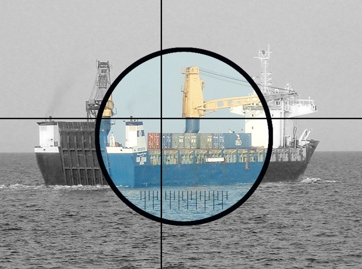 Deutsche Marine: Gefahr auf See - Marine hilft