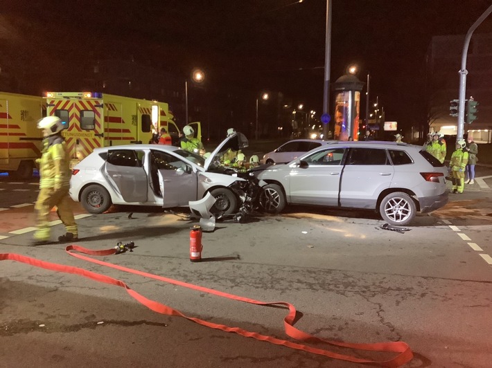 FW Dresden: Informationen zum Einsatzgeschehen der Feuerwehr Dresden vom 18. Dezember 2023