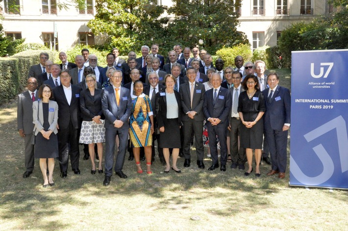 Globale Herausforderungen gemeinsam lösen: Universität Mannheim schließt sich internationaler G7-Hochschulallianz an