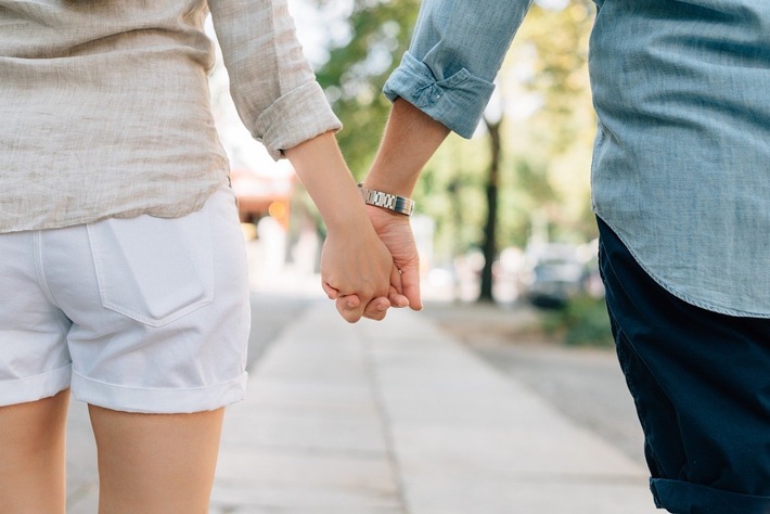 Wie verliebt sich der Ex wieder? Liebe ist wie wandern. Wer den Gipfel besteigen will, muss auch die Täler durchwandern / Weiterer Text über ots und www.presseportal.de/nr/154045 / Die Verwendung dieses Bildes ist für redaktionelle Zwecke unter Beachtung ggf. genannter Nutzungsbedingungen honorarfrei. Veröffentlichung bitte mit Bildrechte-Hinweis.