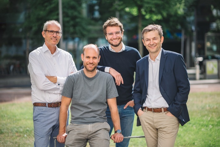 V.l.n.r.: Hanns Peter Becker (CFO), Geza Brugger (CVO), Jan-Henrik Thomas (COO) und Dr. Engelbert Wimmer (CEO) Weiterer Text über ots und www.presseportal.de/nr/129337 / Die Verwendung dieses Bildes ist für redaktionelle Zwecke honorarfrei. Veröffentlichung bitte unter Quellenangabe: "obs/e&Co. AG/Chloe Desnoyers"
