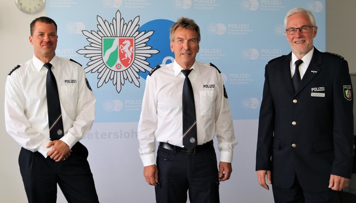 POL-GT: Polizeihauptkommissar Andreas Kwiotek nach 46 Jahren in den Ruhestand verabschiedet