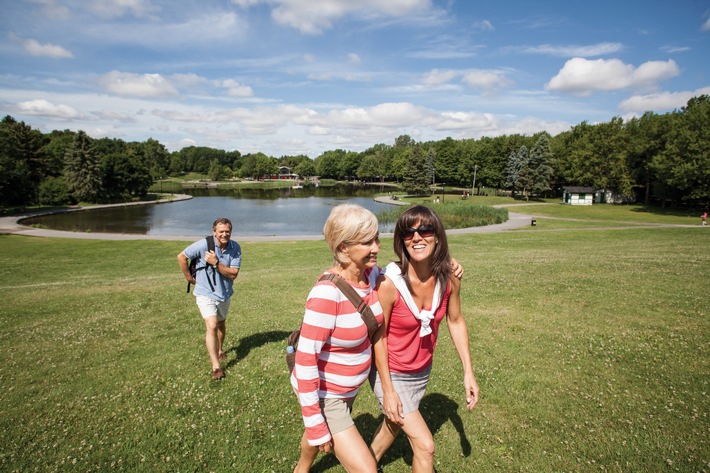 Quebec - parc du mont-royale- Canadian Tourism Commission.jpg