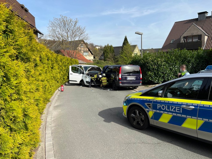 FW-EN: Verkehrsunfall mit Verletzten "Zur alten Schule"