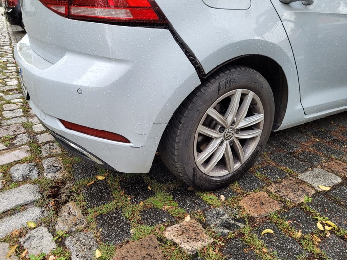 POL-NI: Nienburg - Zeugenaufruf nach Unfallflucht auf Neumarkt-Parkplatz