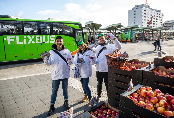 Am 10. &quot;Tag des Deutschen Apfels&quot; reiste unser liebster Reiseproviant mit dem FlixBus durch die Republik!