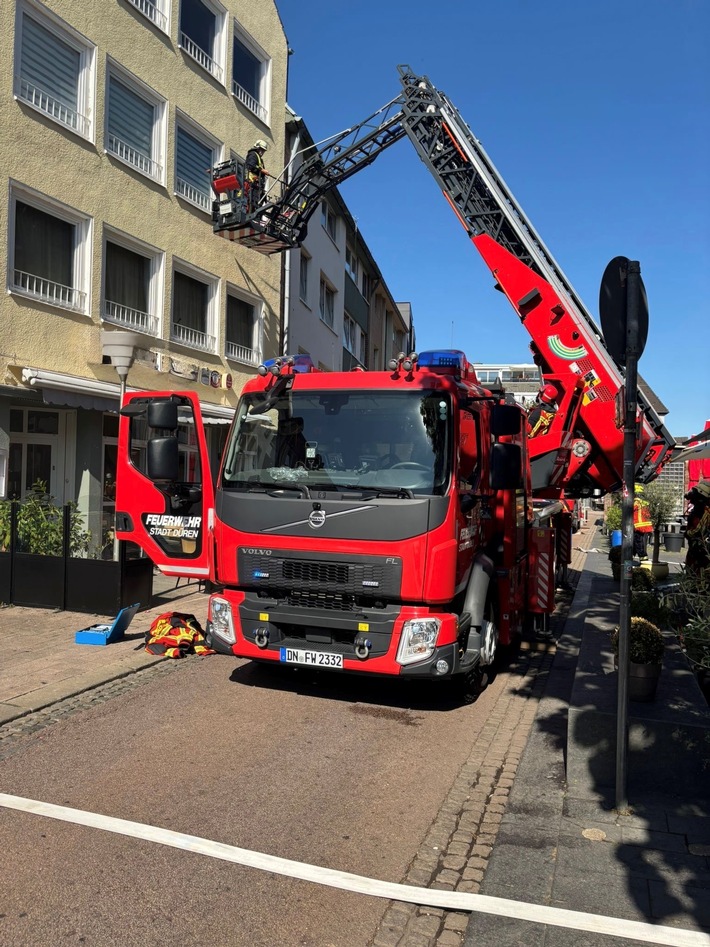 FW Düren: Kellerbrand in der Innenstadt