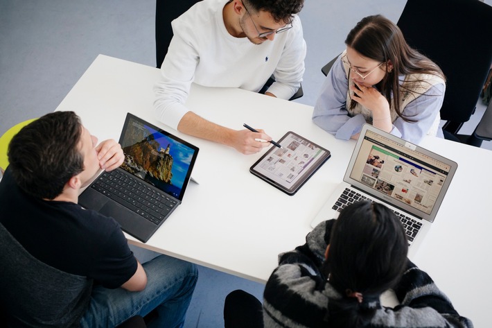 Neuer Studiengang „International Management & Digital Engineering“ an der Hochschule München