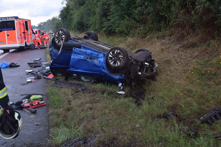 POL-EL: Schüttorf - Unfall auf Autobahn (Fotos)