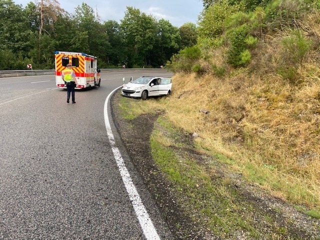 POL-PDTR: Verkehrsunfall auf der B 327 Gemarkung Immert