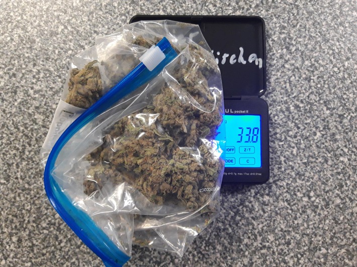 BPOL NRW: Fehlender Mund-Nasen-Schutz führt Bundespolizisten zu "größerer" Menge Marihuana