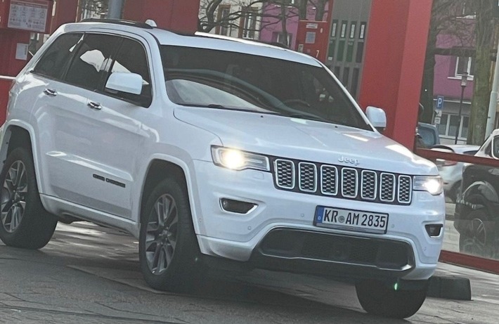 POL-VIE: Tönisvorst-St. Tönis: Jeep gestohlen - Kripo sucht Hinweise