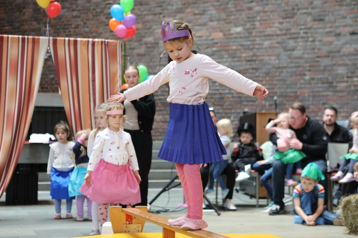 Zirkusvorstellung für die Kindernothilfe