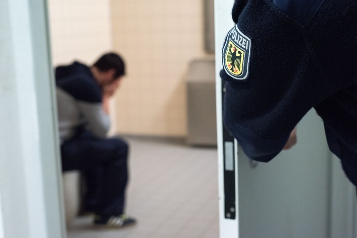 Bundespolizeidirektion München: Ohne Ticket - 150 Tage in Haft