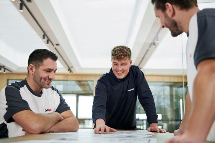 Onboarding als Erfolgsfaktor für Mitarbeiter und Unternehmen / Begleitung von Anfang an steigert Bindung, Zufriedenheit und Leistung