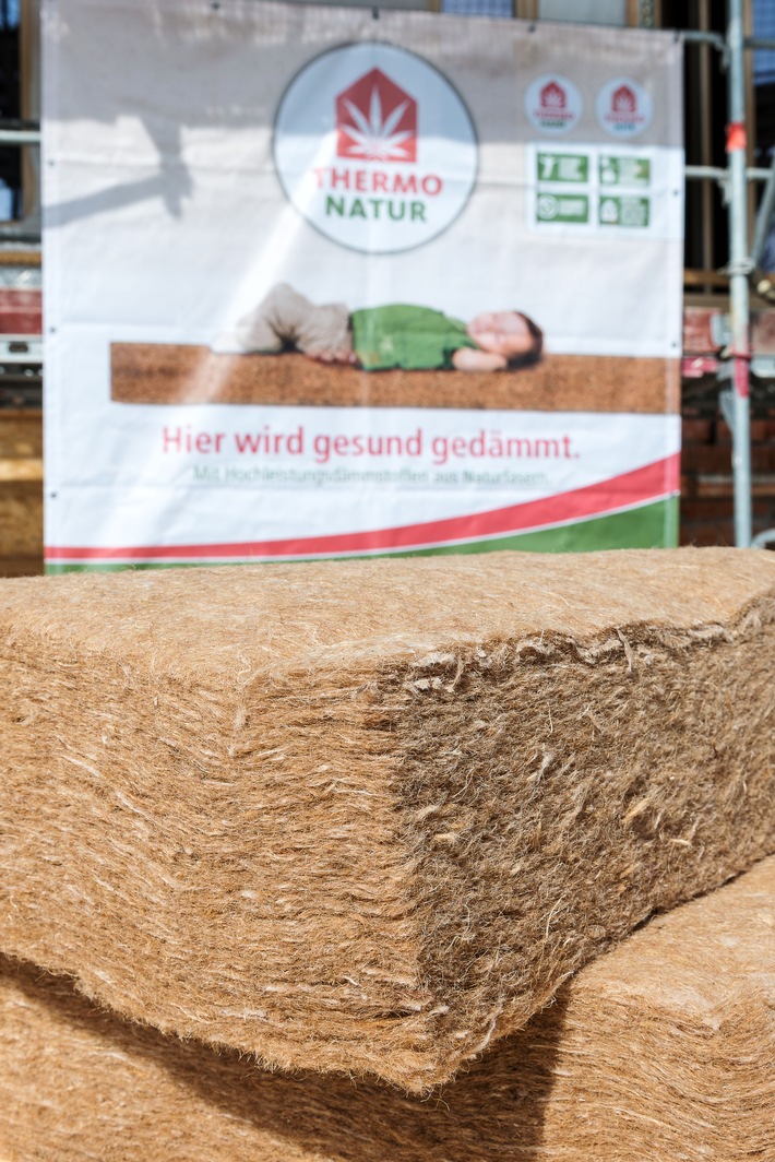 Thermo Jute macht gesundes Dämmen alltagstauglich