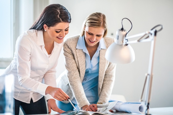 Beleuchtung am Arbeitsplatz: Die Arbeit ins rechte Licht rücken