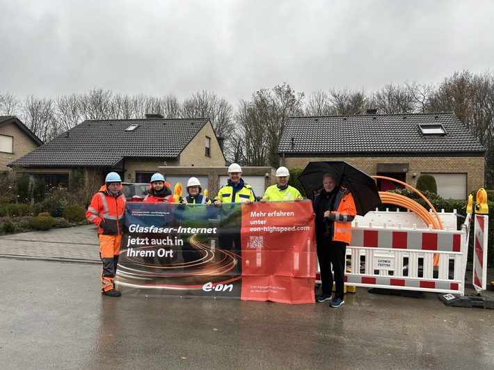 Pressemeldung: Spatenstich: Westconnect startet Glasfaserausbau in Ahlen Nord