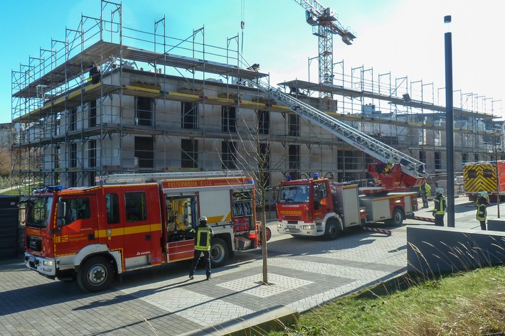 FW-Heiligenhaus: Rettungshubschrauber im Hefelmannpark (Meldung 6/2018)