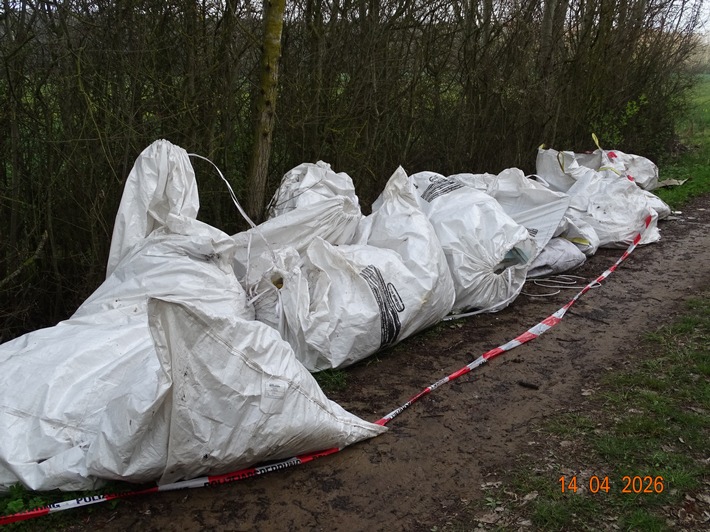 POL-RZ: Zeugen gesucht: Unbekannte entsorgen Baustellenabfälle bei Harmsdorf