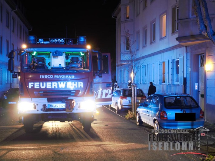 FW-MK: Feuerwehr findet leblose Person in der Wohnung