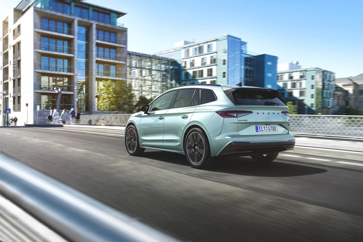 ,Restwertriese 2025‘: ŠKODA ENYAQ iV, KAROQ und SUPERB COMBI überzeugen mit Top-Werterhalt