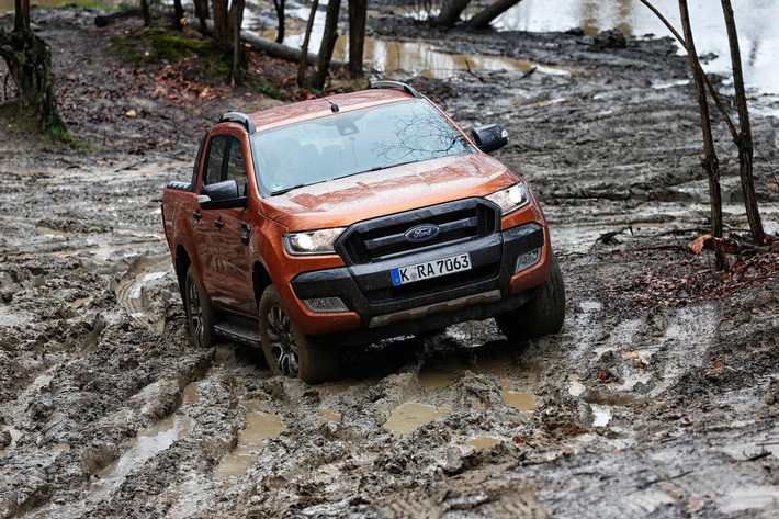 Ford Ranger: Gesamtsieger in der Kategorie &quot;Allrad-Pickups&quot; bei der Wahl zum &quot;Allradauto des Jahres 2016&quot;