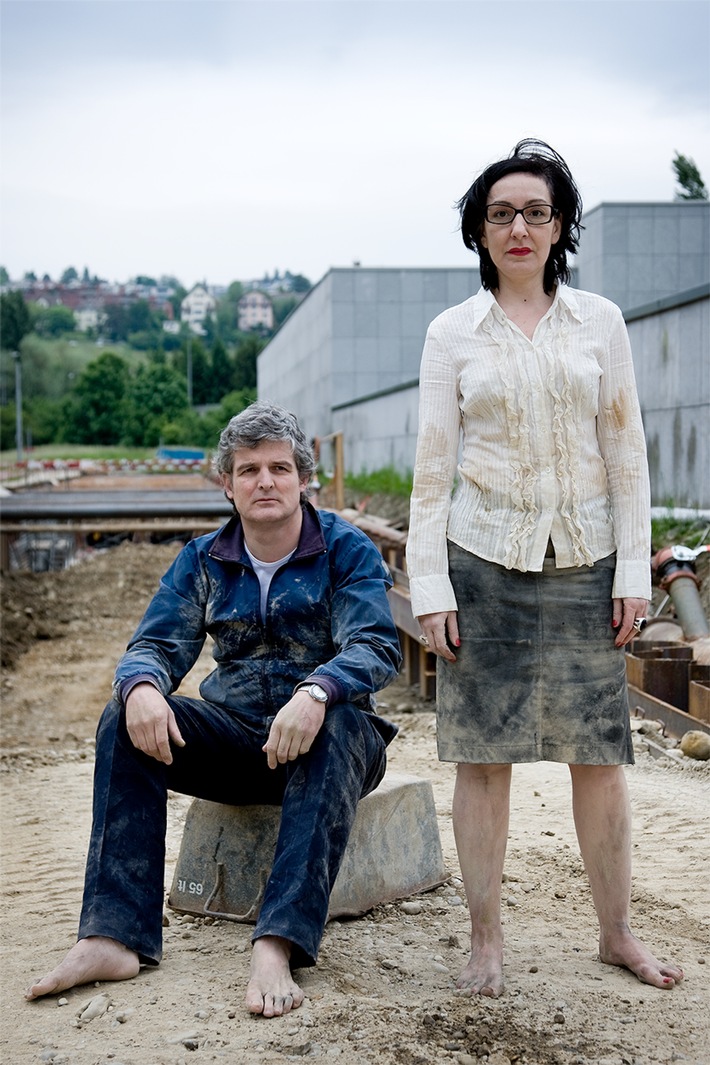 RELAX (chiarenza & hauser & co) stellen im Kunstmuseum Liechtenstein die Frage: What is wealth?